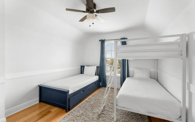 Pet Friendly Beach House - Sunset Escape