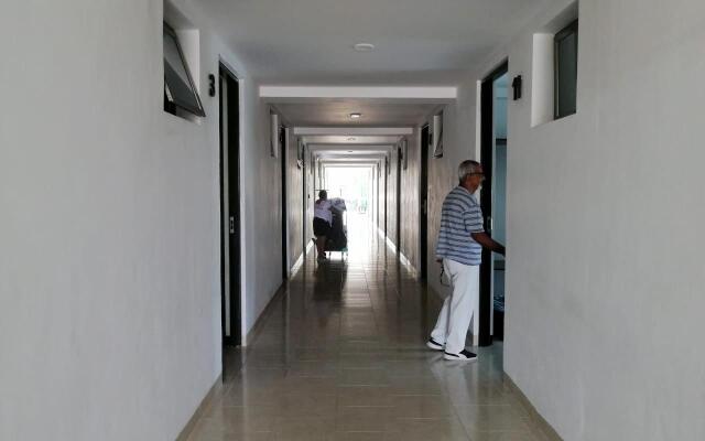 Hotel Plaza Playa - Near Playa del Carmen Main Beach