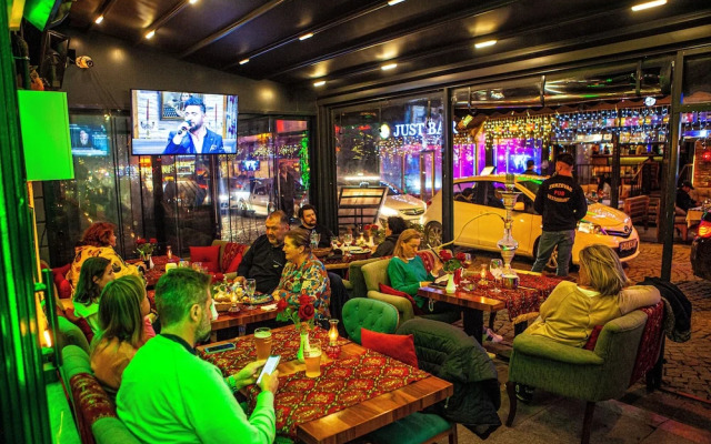 Blue Zerzevan Konak Hotel