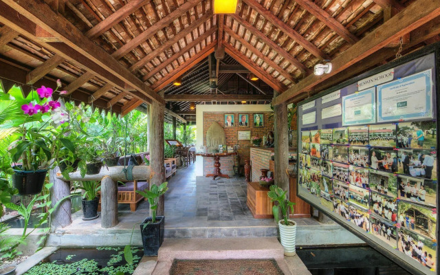 Bunwin Residence