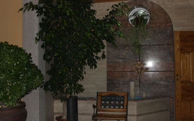 Hotel Emperador Maximiano Herculeo