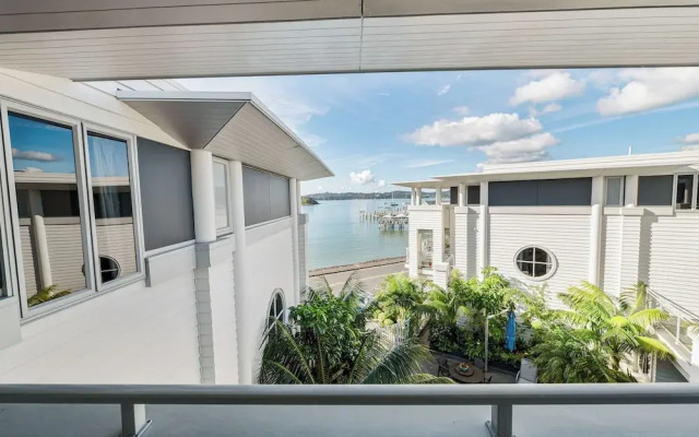 Paihia Waterfront Suites
