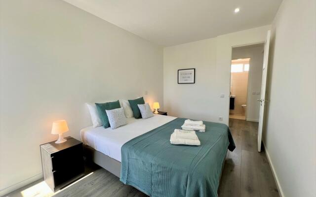 Albufeira Central 2 by Homing