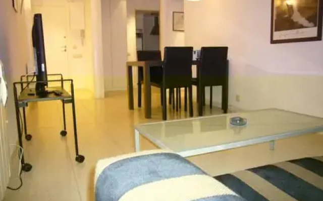 Apartaments Sant Jordi Sagues