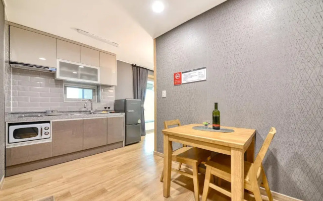 Sokcho Lasso Pool Villa Pension
