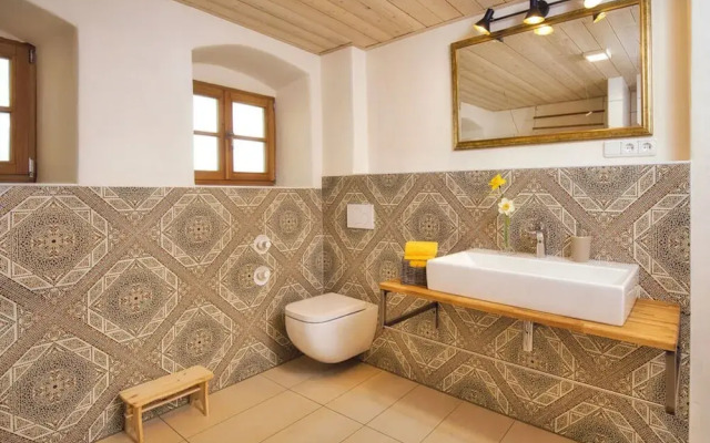 Oberprill Modern Retreat