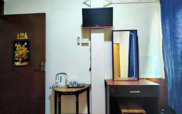 SPOT ON 89994 RZ Gold Hotel