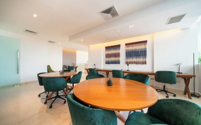 Marila - Luxury 3 BR - Ocean View & Pool