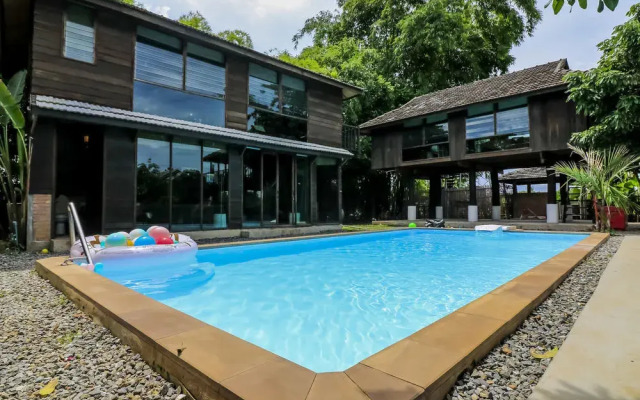 Banyen Villa