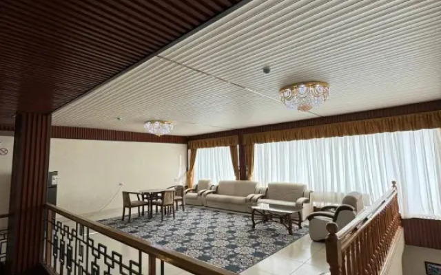 Karvonsaroy Hotel