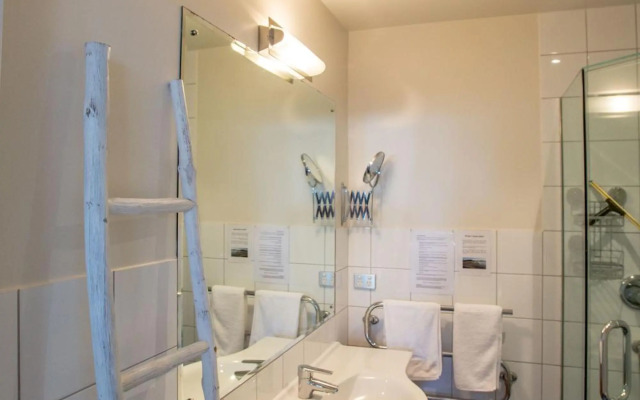 Onetangi Beach Apartments