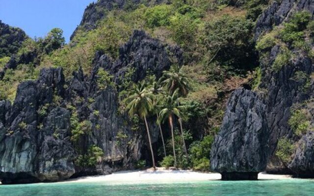 Oceana Bay Resort Vacation and Leisure Club - 4 Nights, El Nido, Palawan, Philippines