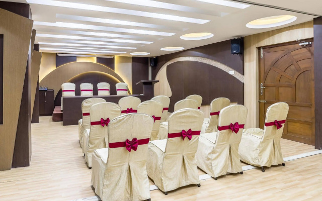 Hotel Navaratna
