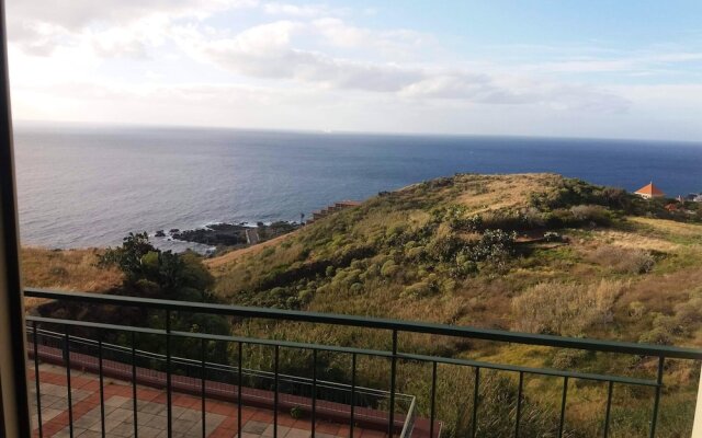 Apartment With 2 Bedrooms in Caniço, With Wonderful sea View, Furnishe