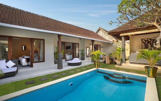 Monaco Complex Four Villas