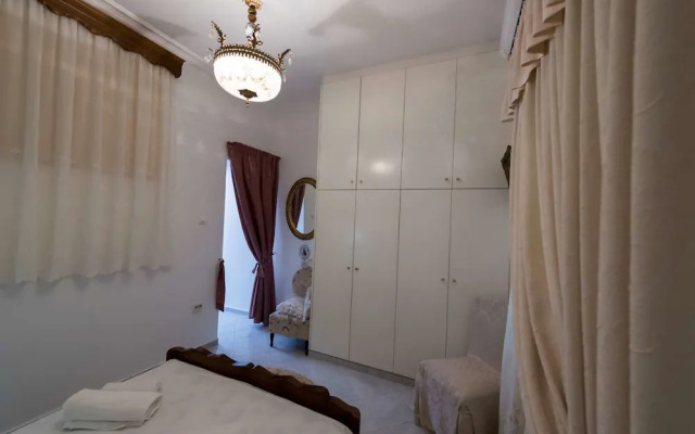 Garden Central Athinian Apartments