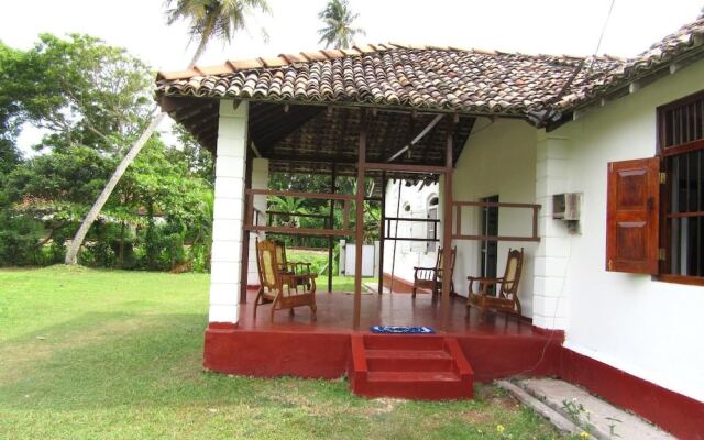 The Colonial Villa
