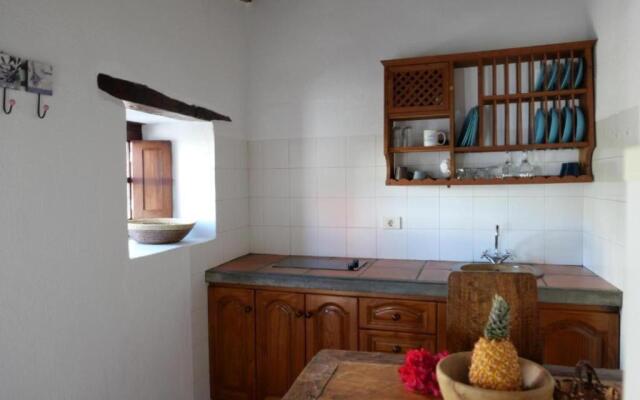 Casa rural con AC,BBQ, terraza y bonita vista en Frontera