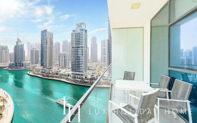 LUX Contemporary Suite Marina View 3