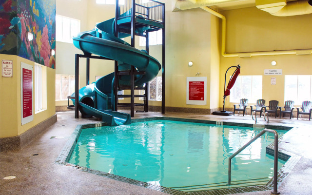 Super 8 by Wyndham Edmonton South