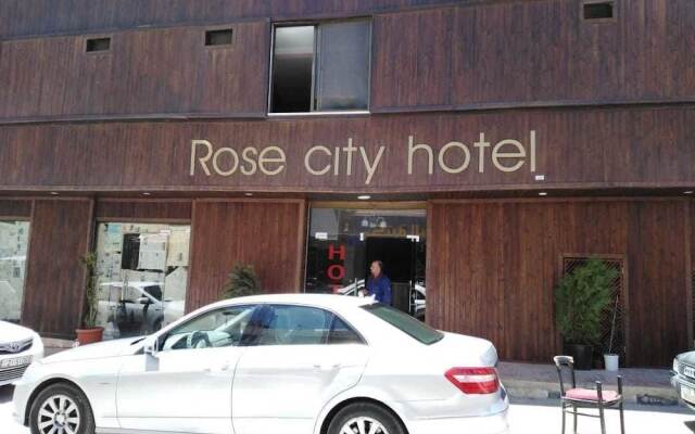 Rose City Hotel