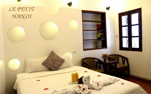 Le Petit Hanoi Hotel