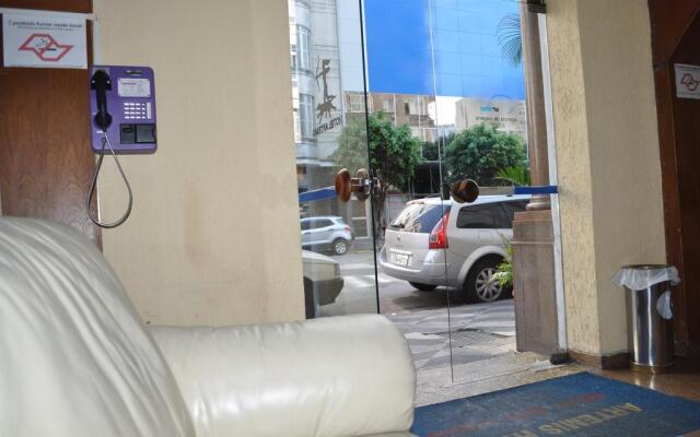Artemis Hotel