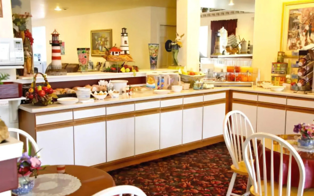 Lighthouse Inn