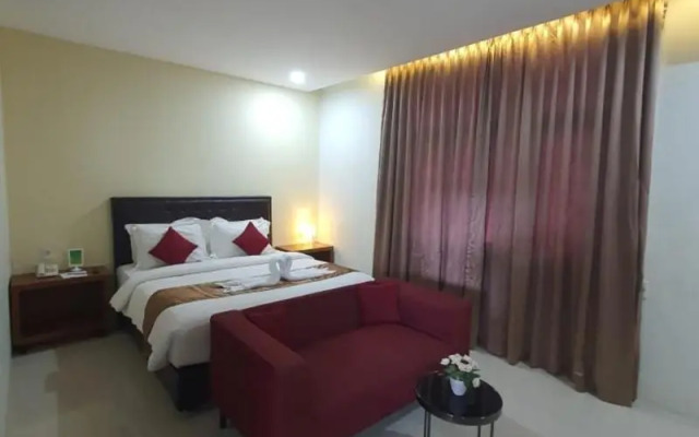 Grand Mahoni Hotel