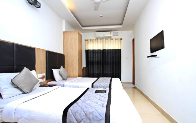 OYO Flagship 7558 Galaxy Comfort Inn