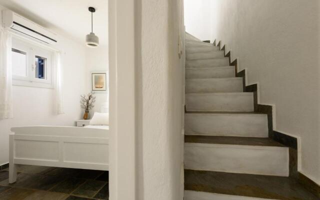 Paros 3 bedrooms Messonette for 6 persons by MPS