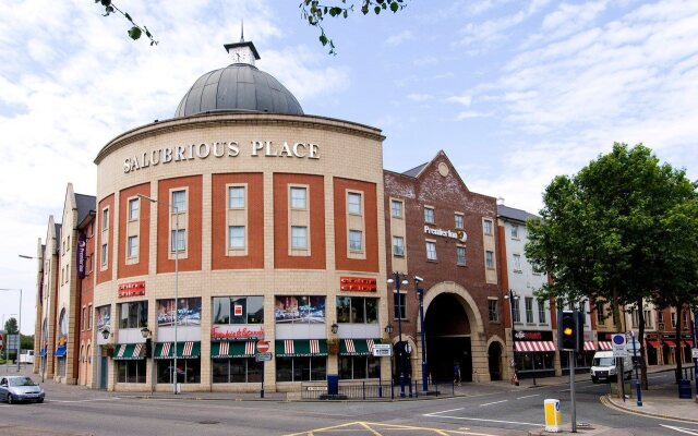 Premier Inn Swansea City Centre