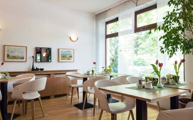 Pension an der Pillnitzer Schlossfaehre