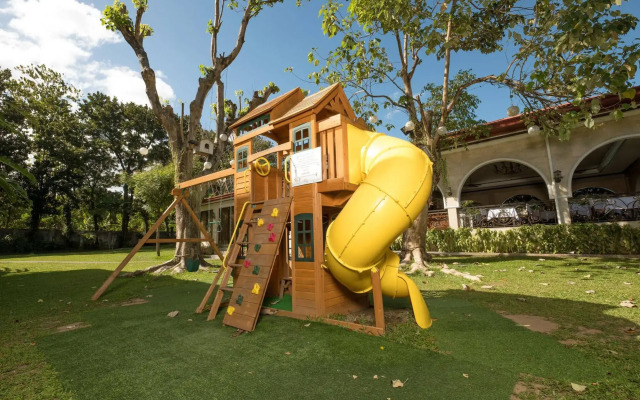 Montebello Villa Hotel