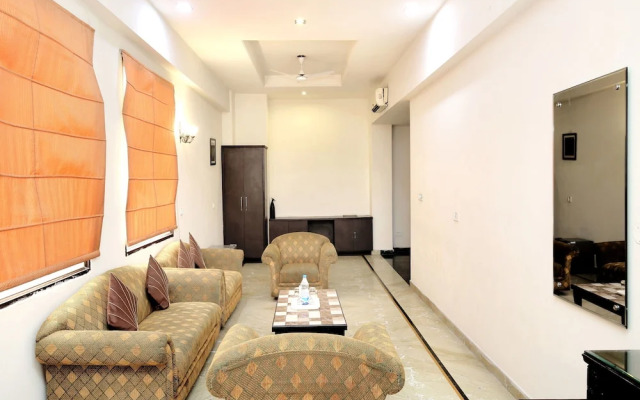 Capital O 15395 Hotel 42