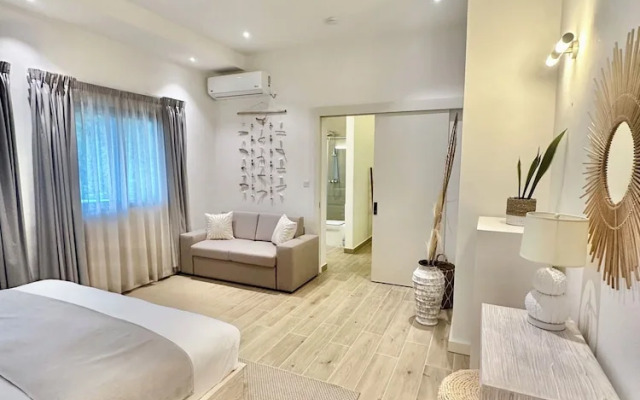 Pineapple Beach Villas