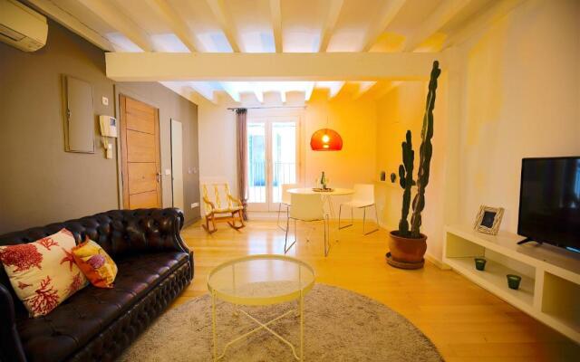 Hostal Montmari