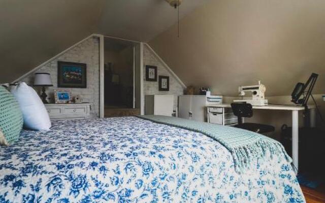 The House at Seven Oaks