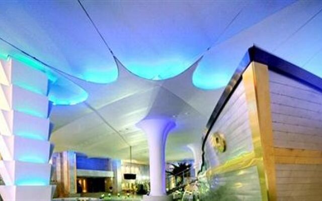 Yingkou Intercontinental Holiday Inn