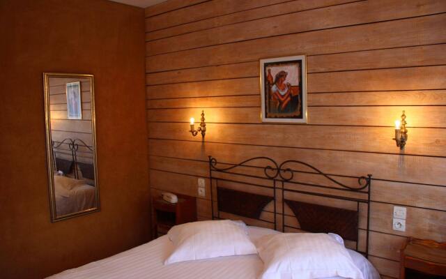 Hotel Restaurant Les Pins