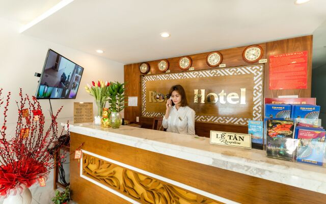 Rose Hotel