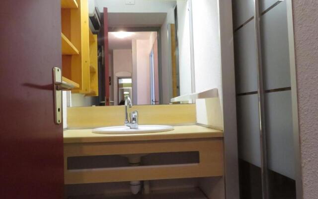 Appartement Sète, 2 Pièces, 4 Personnes - Fr-1-338-136