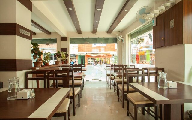 OYO 219 Hotel Royal Kusum