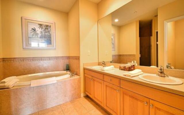 Harborview Grande 604