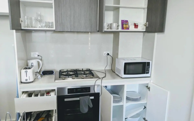 Luxury 3-bed 2-bath, balcony, with pool included, NO PARTIES!