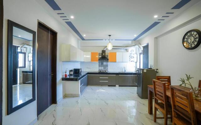 Lime Tree 2 Bhk serviced Apartment Near Fortis Gurgaon