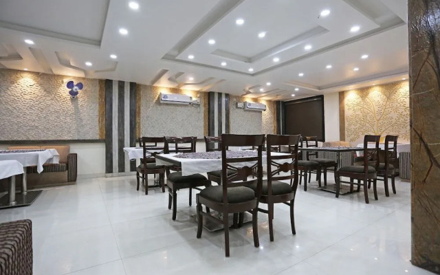 Hotel Nandgiri Palace