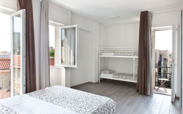 Miriam Residence
