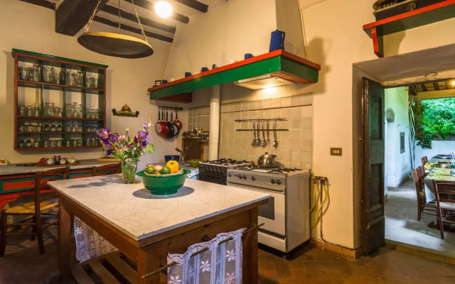 Holiday Home in Pistoia With Pool