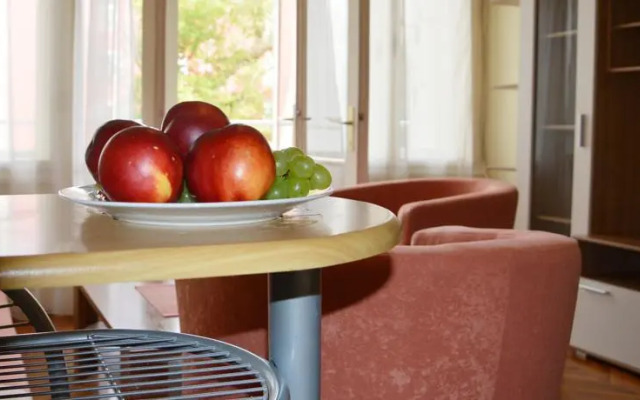 Apartment Sweet Old Town